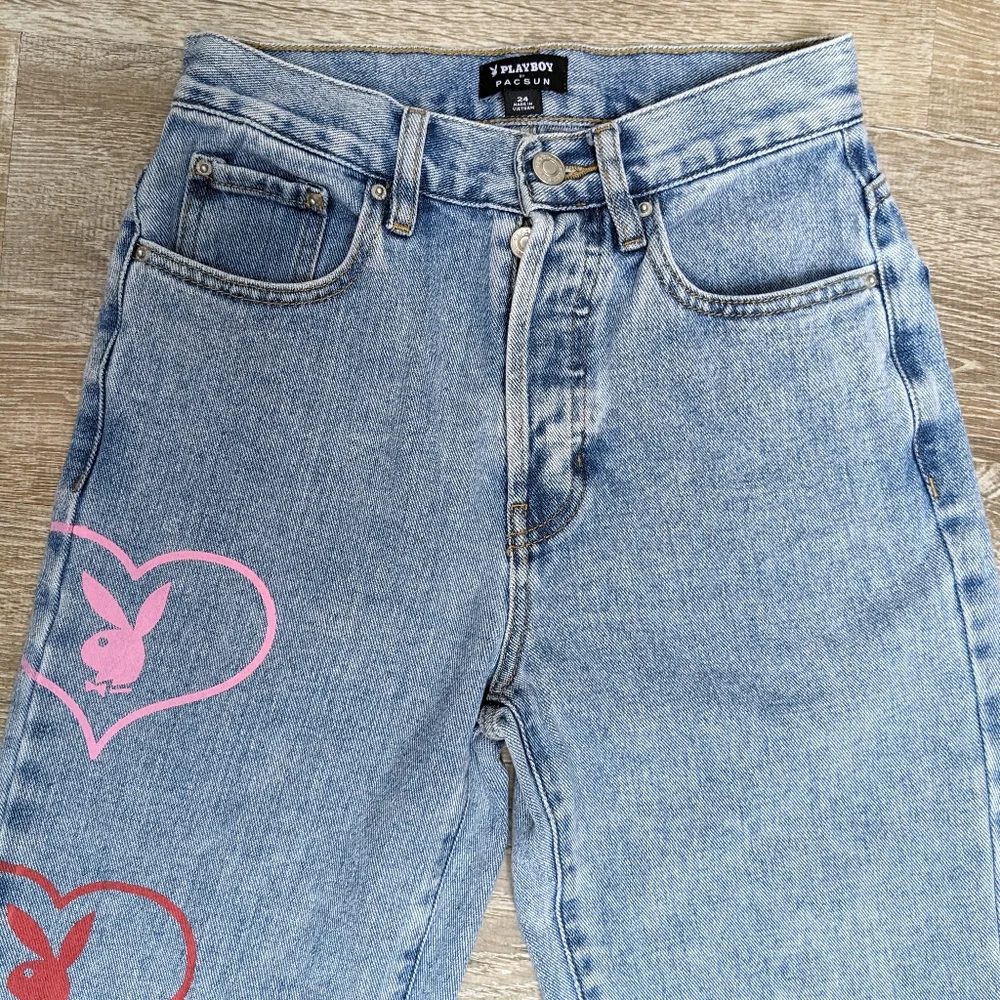 Playboy By PacSun Medium Blue Graphic Straight Leg Jeans Button Fly Size 24